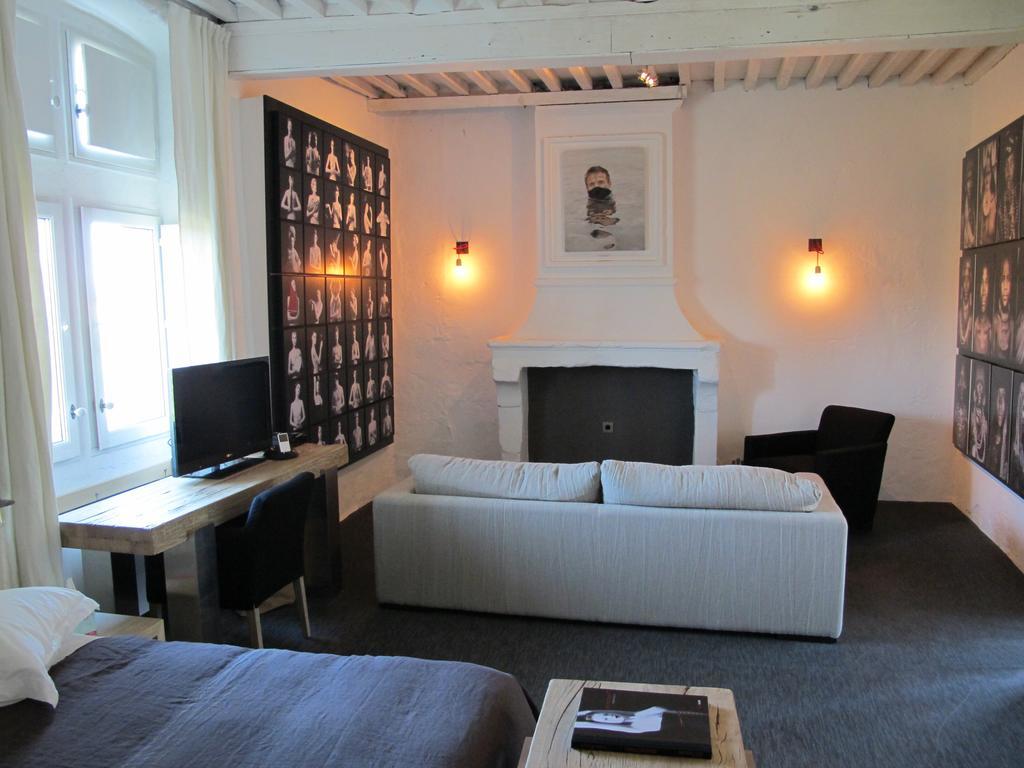 Chambres De L'Artemise & Spa Uzès Esterno foto